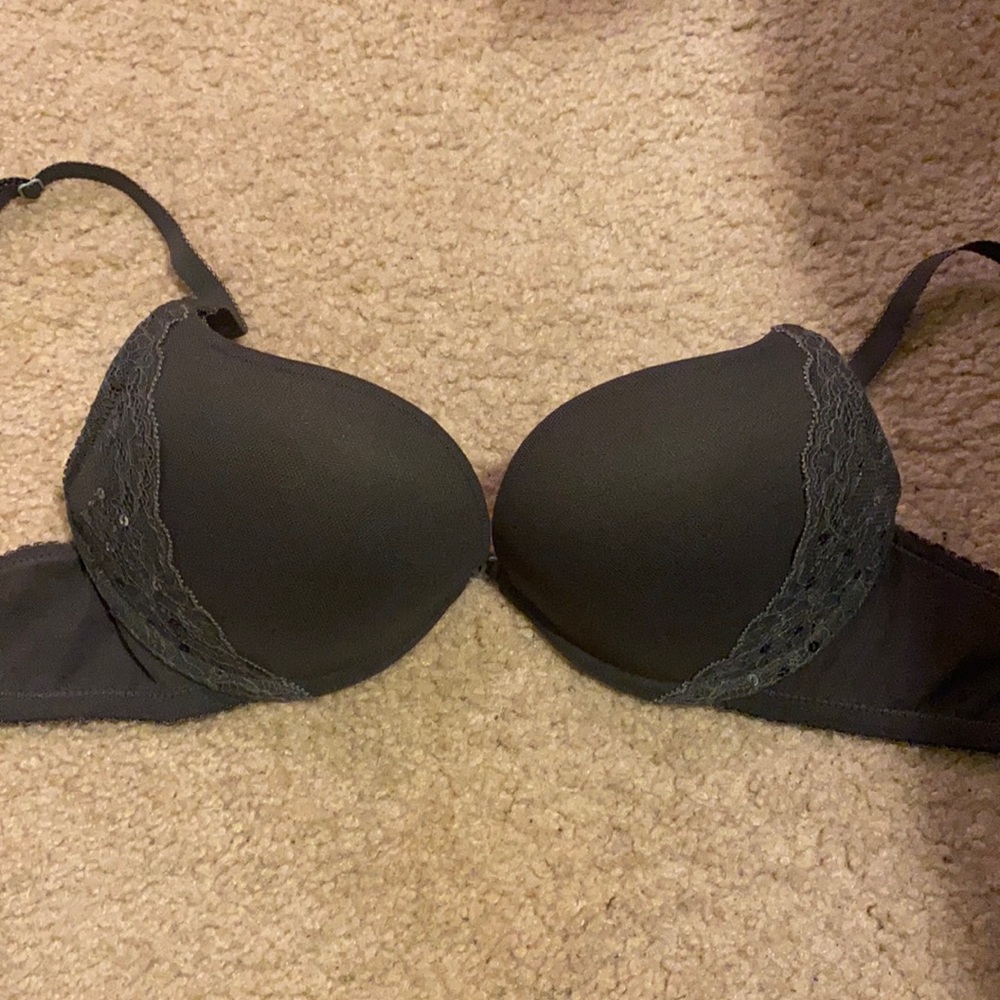 Aerie Scarlet Bra